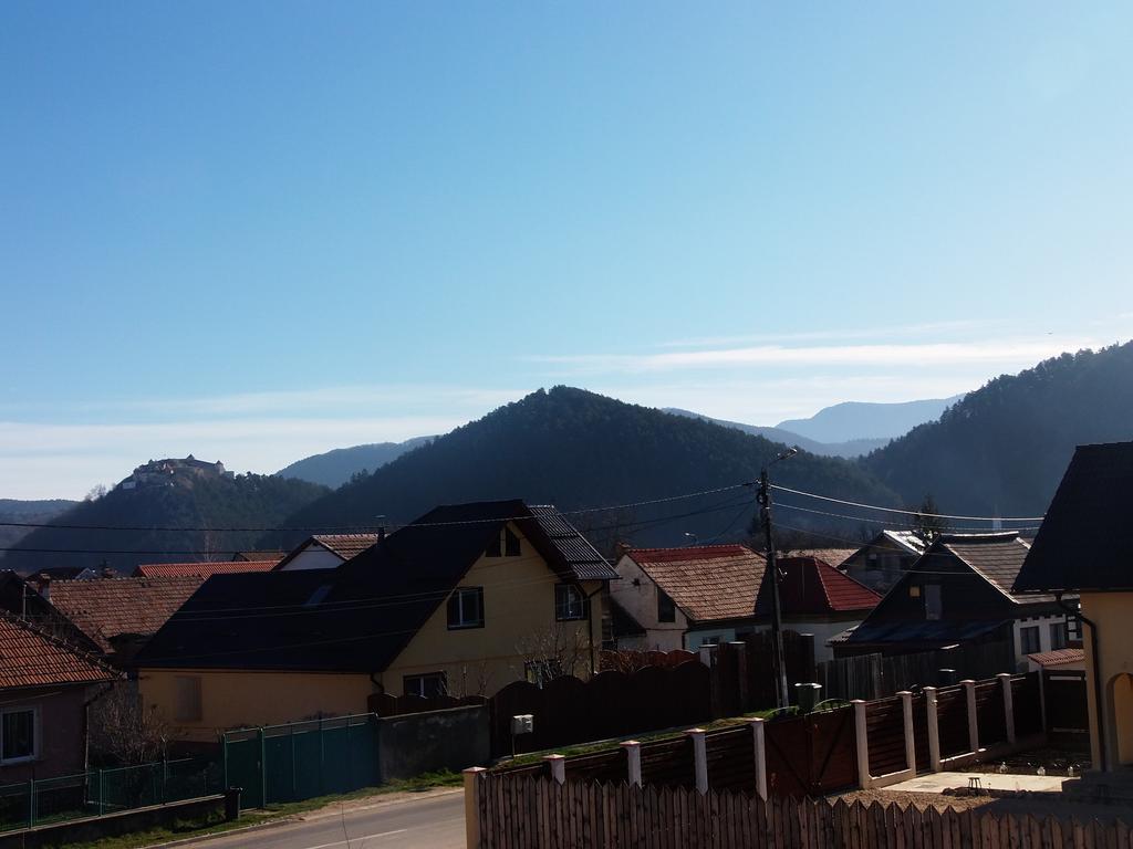 Pensiunea Dara Rîşnov エクステリア 写真